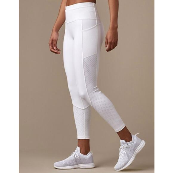 Lululemon Mind Over Miles Tight 25" White Size 4 - Picture 1 of 13